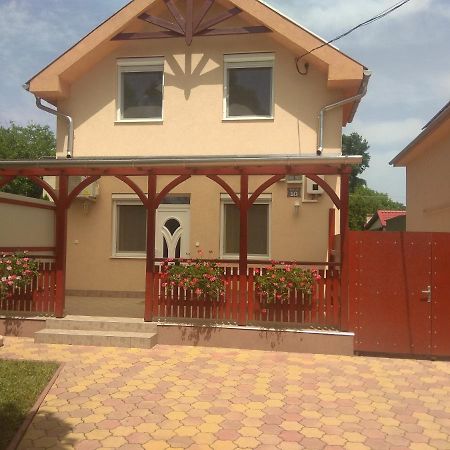 Holiday Home Rose Hajduszoboszlo Exterior photo